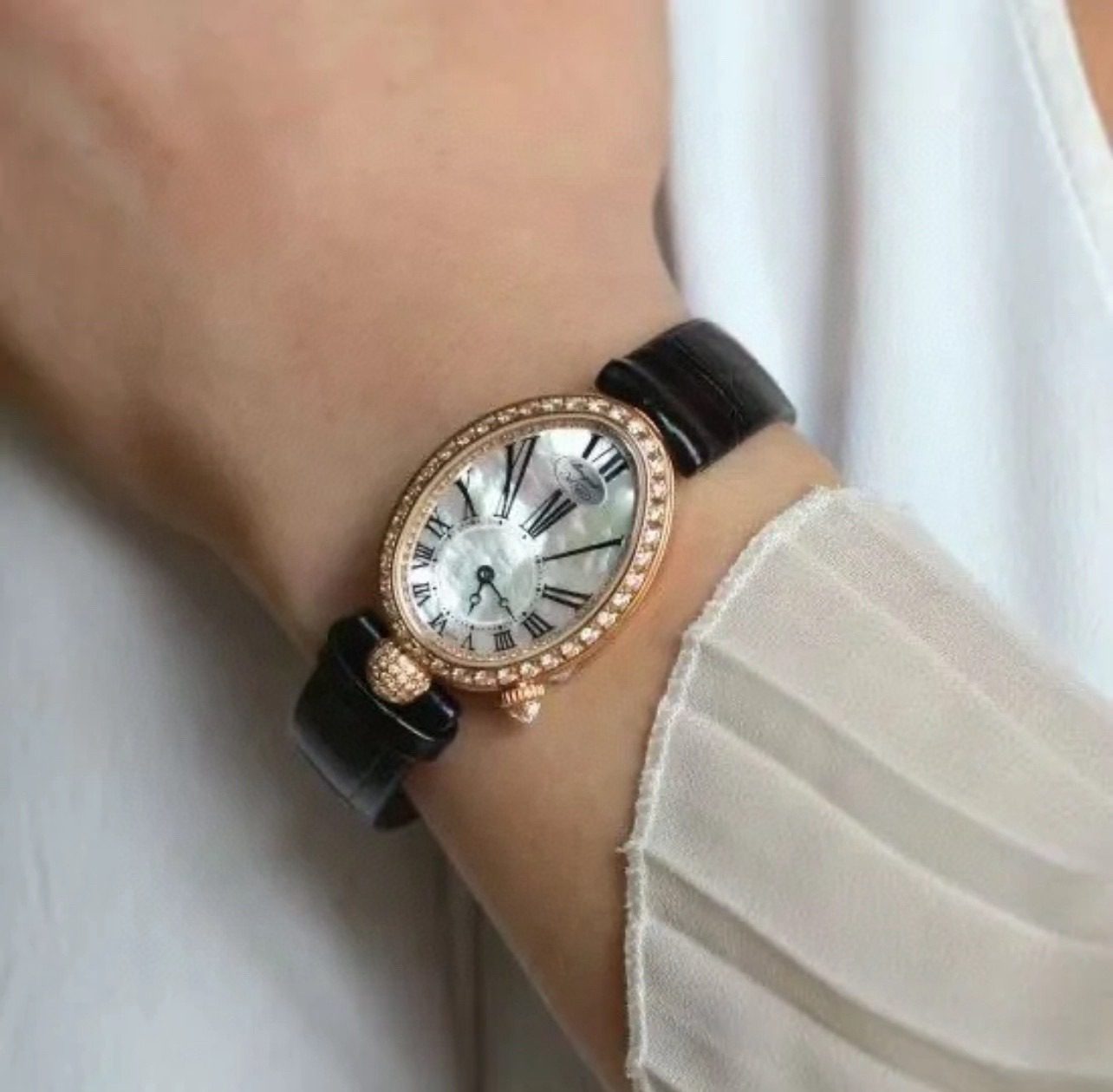 Breguet Reine de Naples 8928br view 10