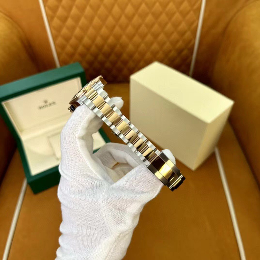 Rolex GMT-Master II view 3