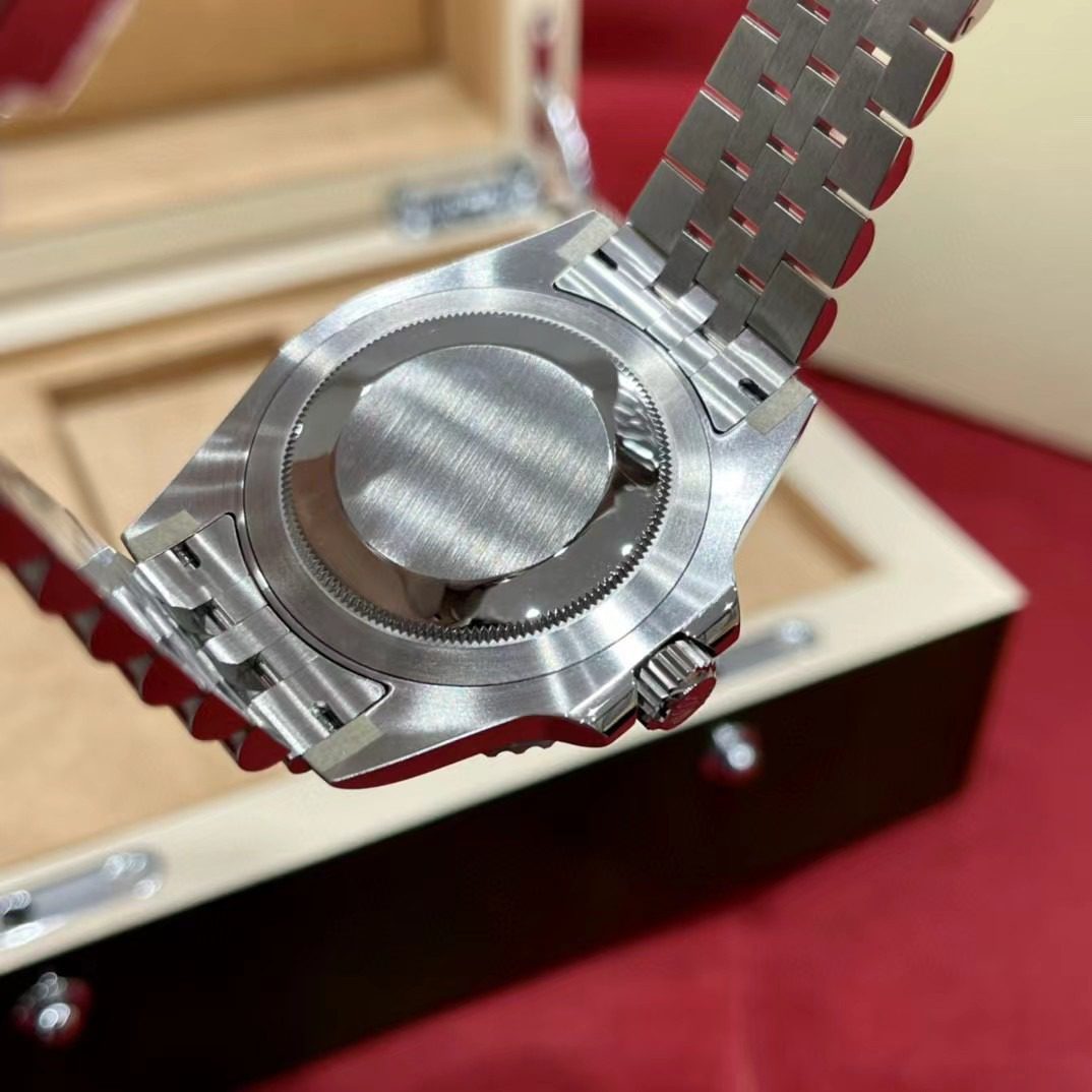 Rolex GMT-Master II view 8