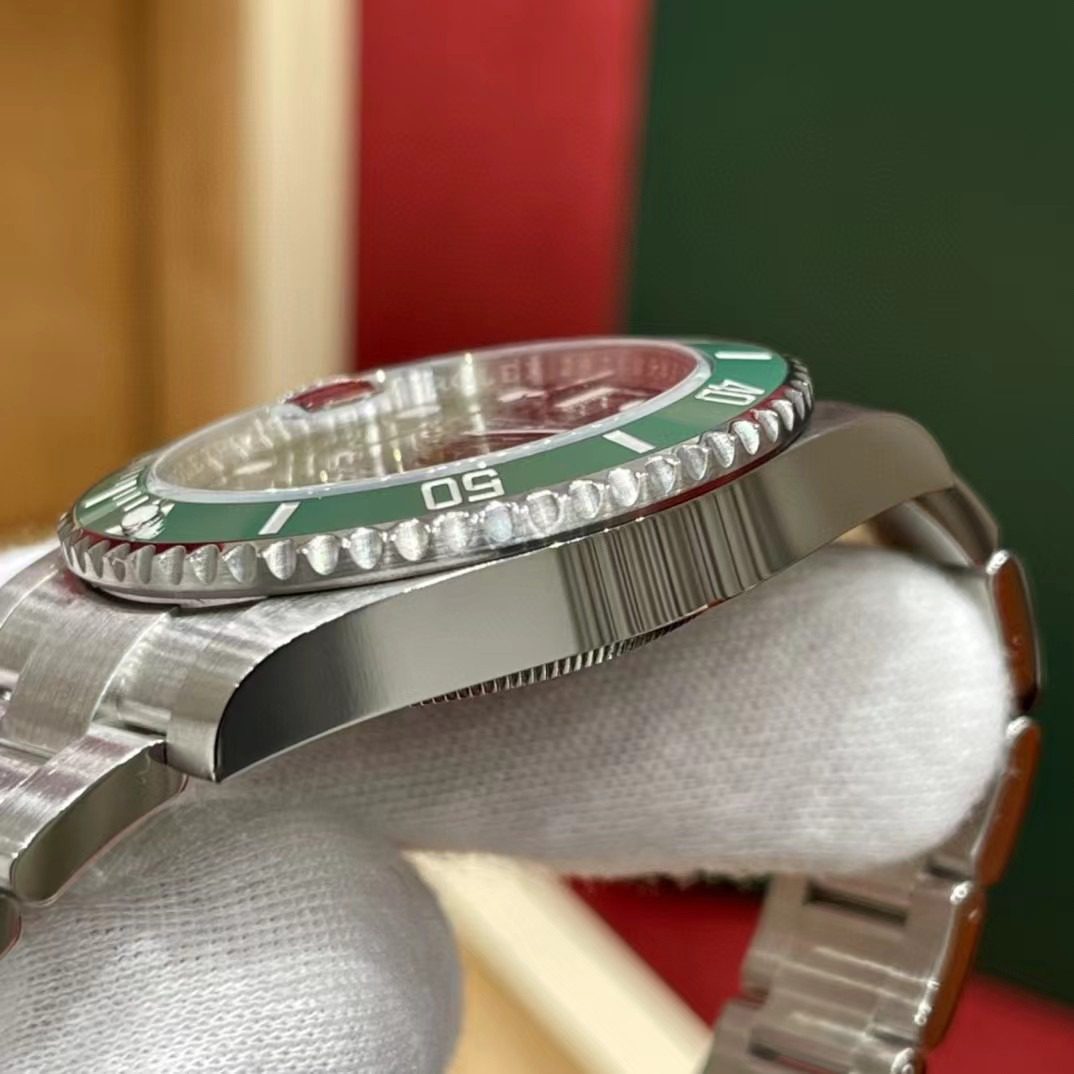 Rolex Submariner Oyster view 6