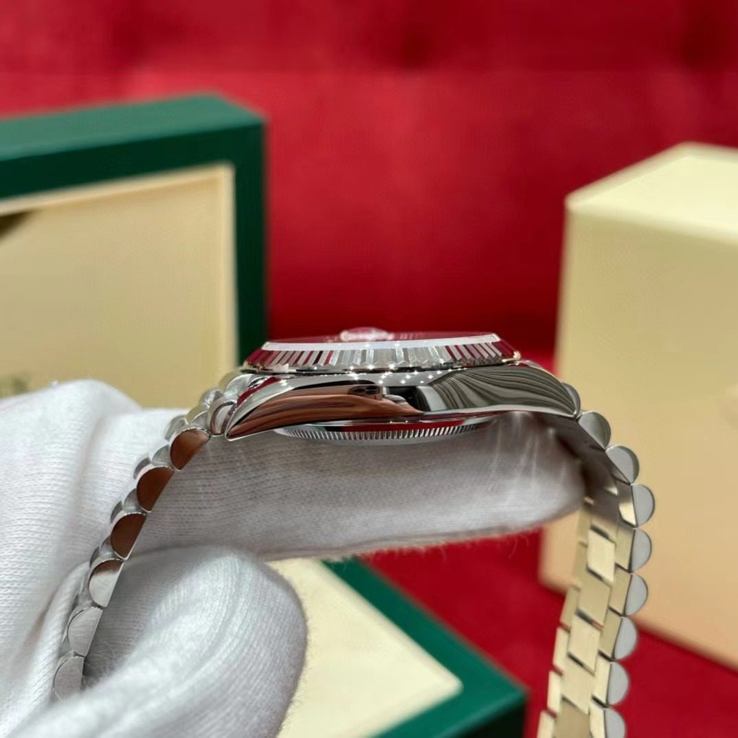 Rolex WATCH day-date 31 view 4