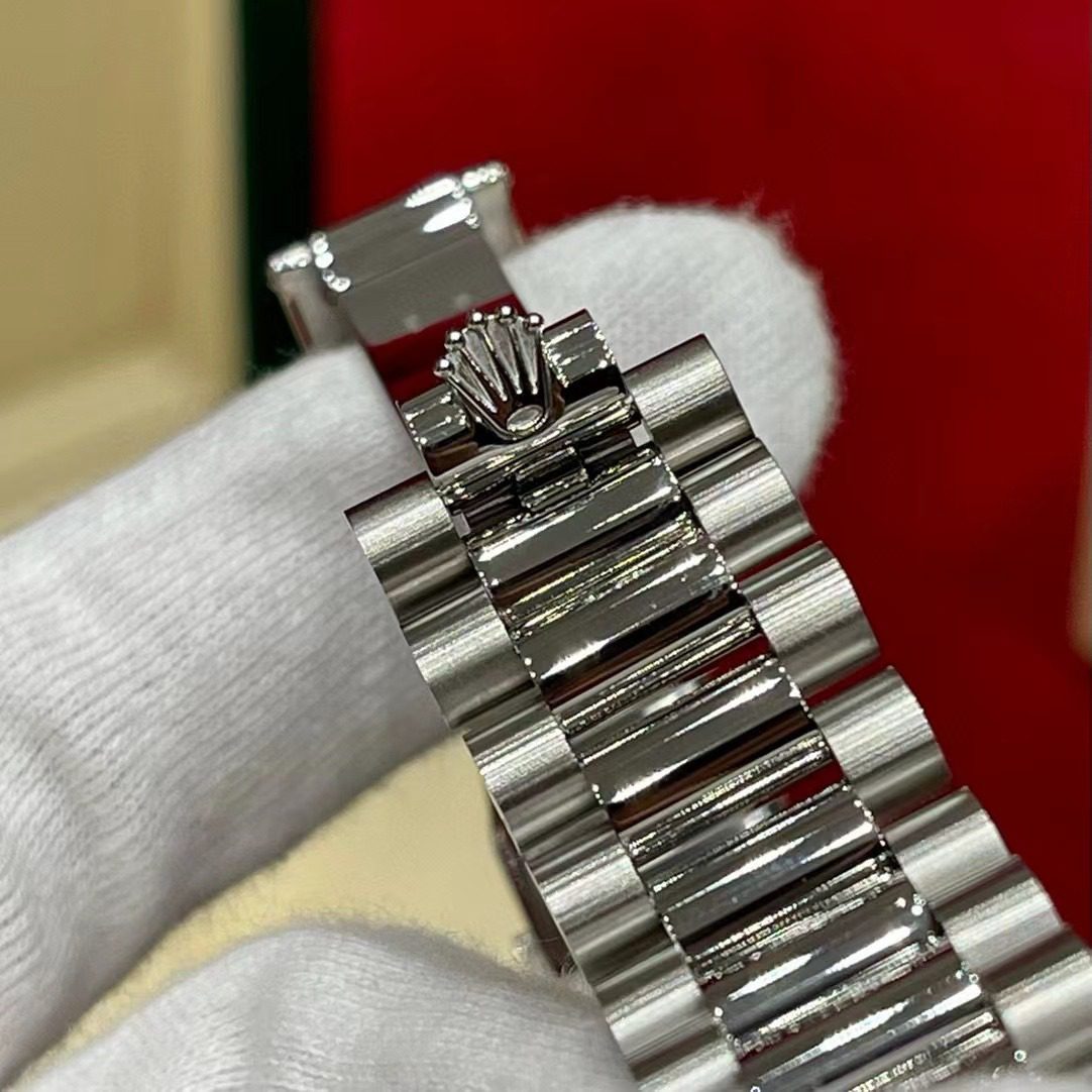 Rolex WATCH day-date 31 view 8