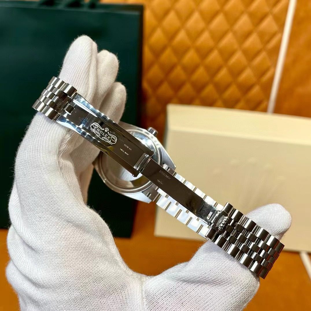 Rolex Watch Datejust 31 view 4