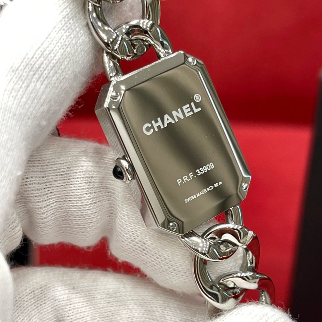 Chanel PremièRe Gourmette Chain Watch view 10