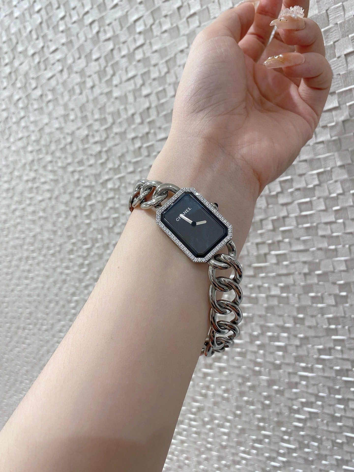 Chanel PremièRe Gourmette Chain Watch view 2