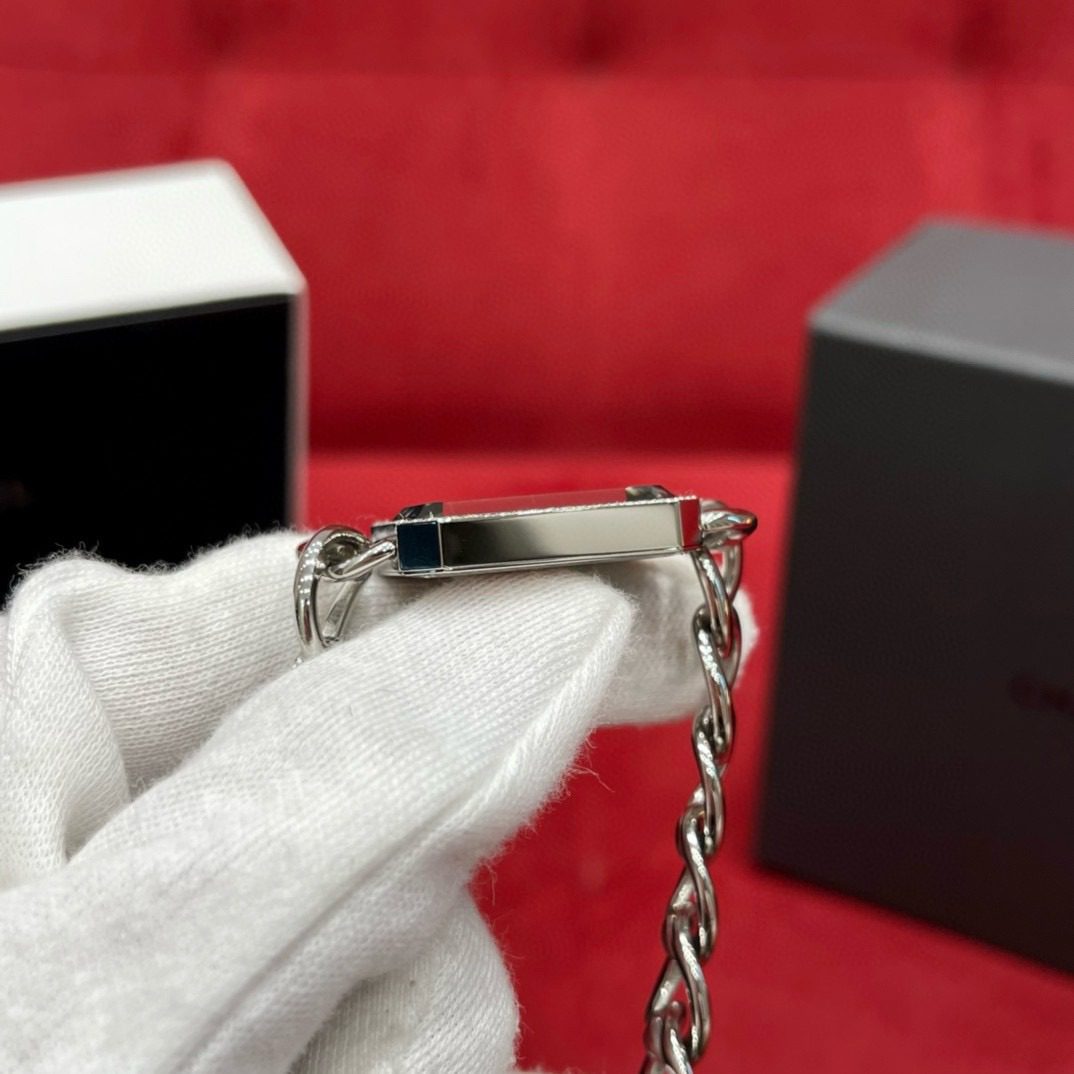 Chanel PremièRe Gourmette Chain Watch view 3