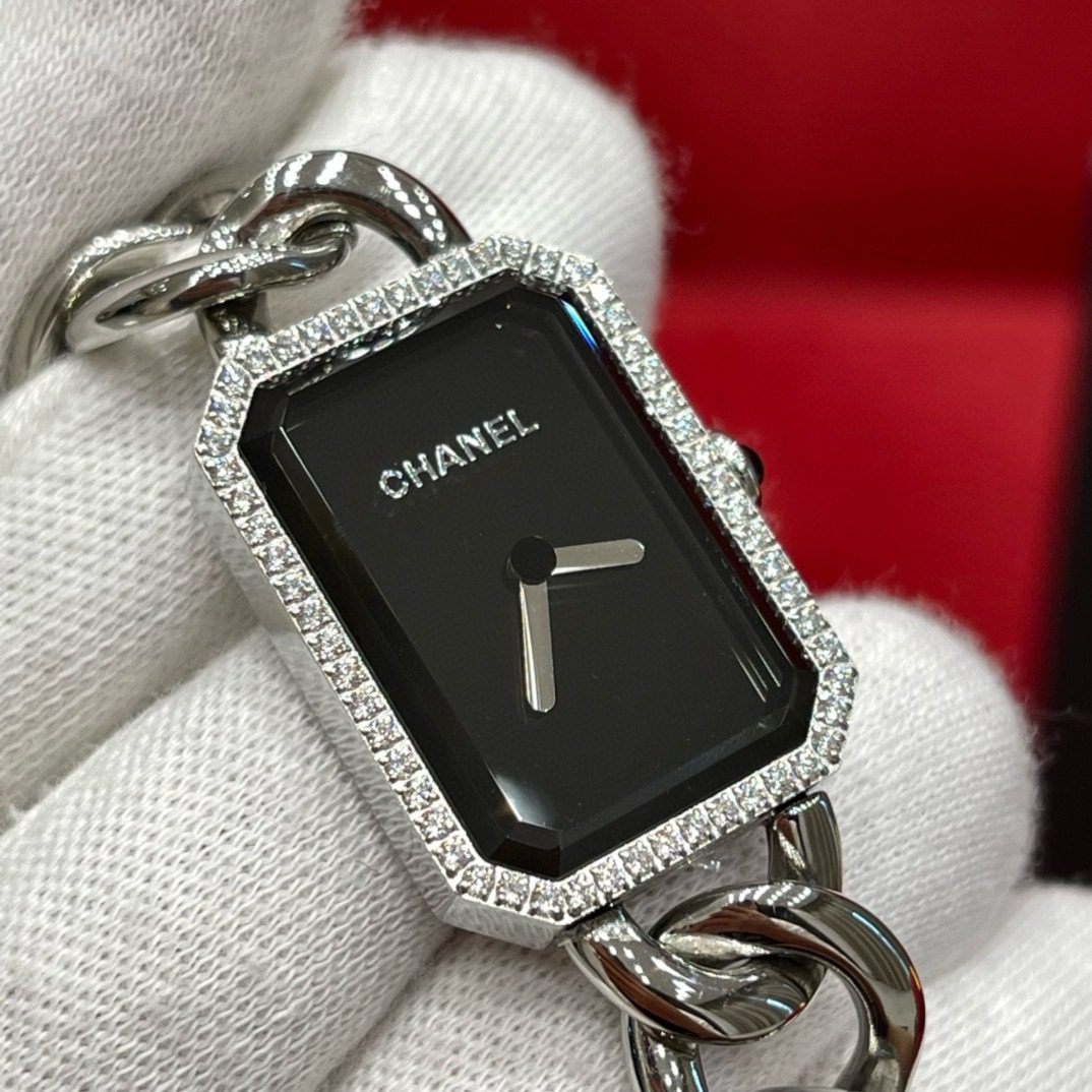 Chanel PremièRe Gourmette Chain Watch view 8