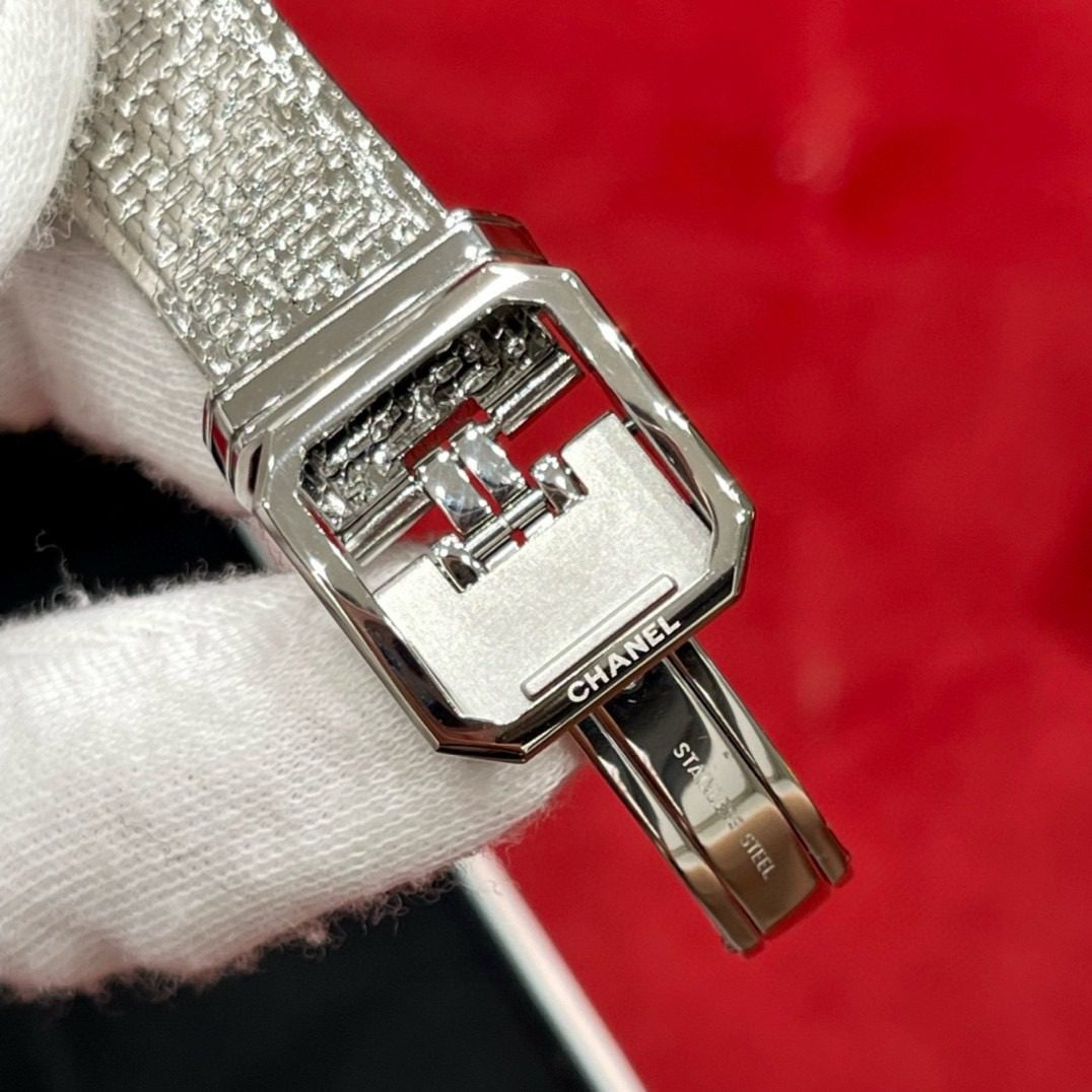 Chanel Boy Friend Watch view 9