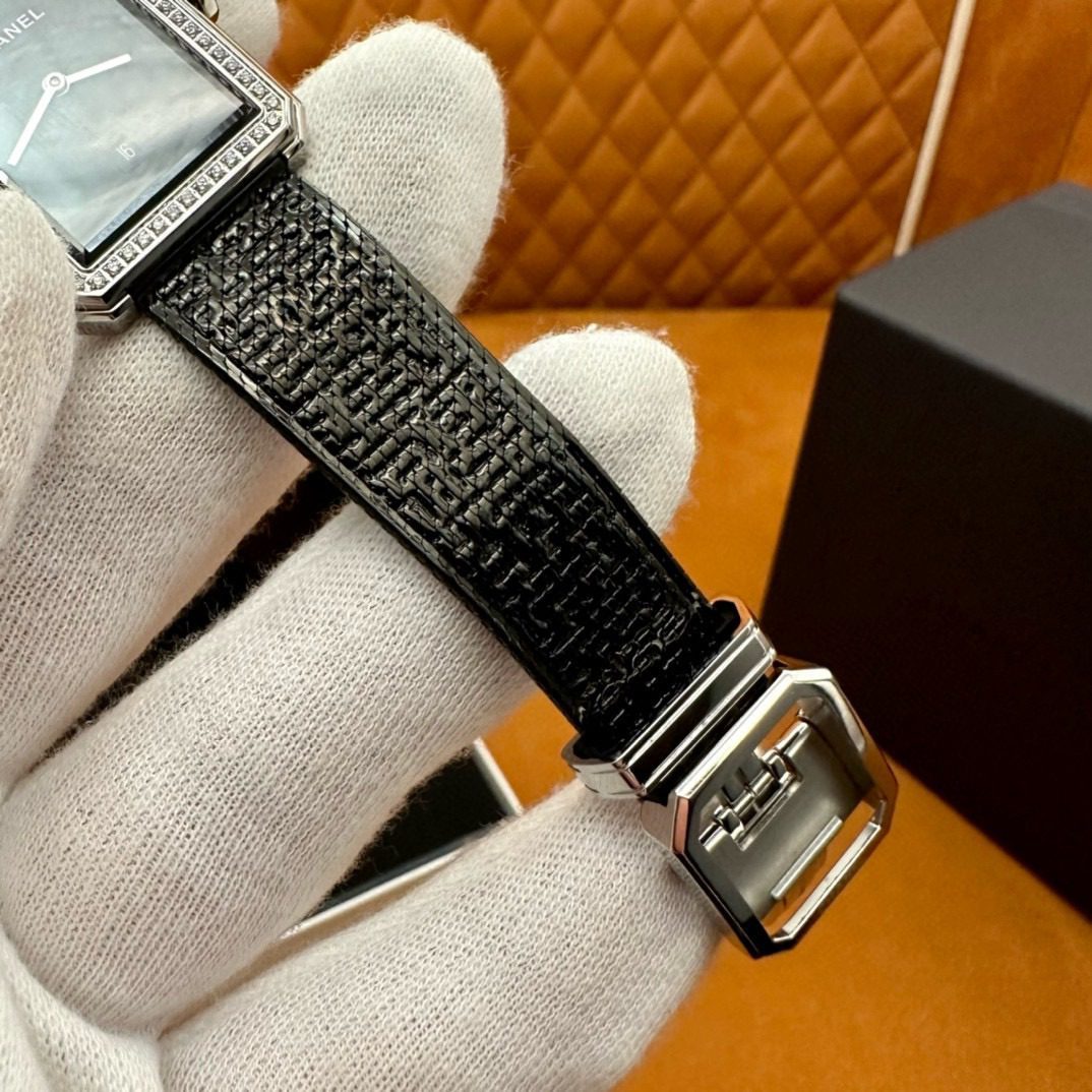 Chanel Boy Friend Watch view 9