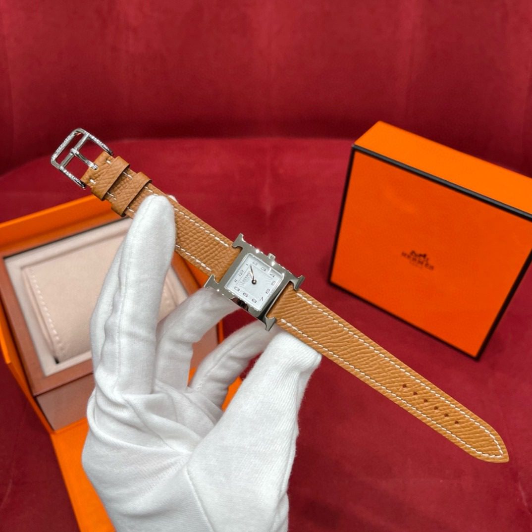Hermès Heure H watch model view 2