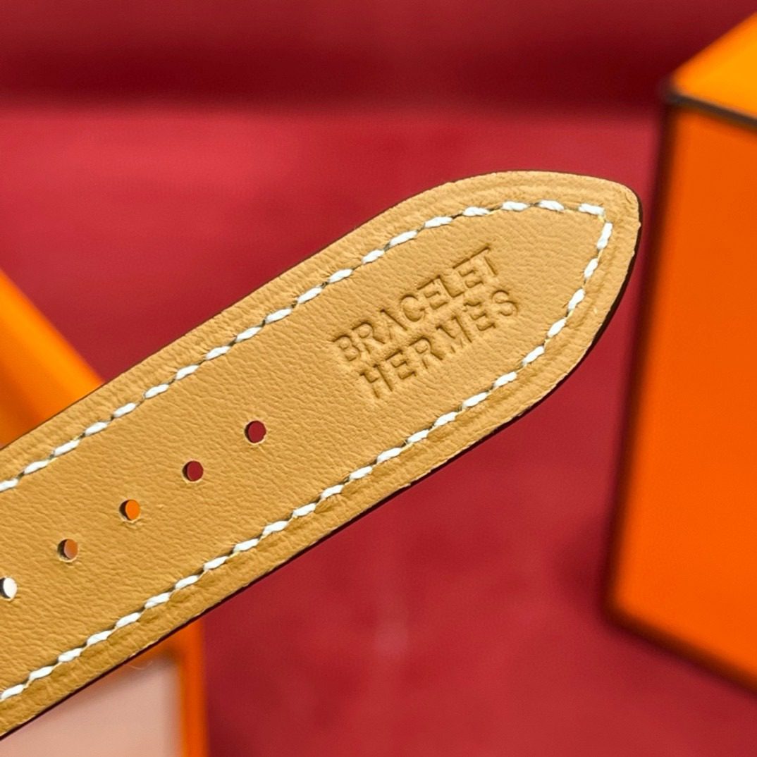 Hermès Heure H watch model view 4