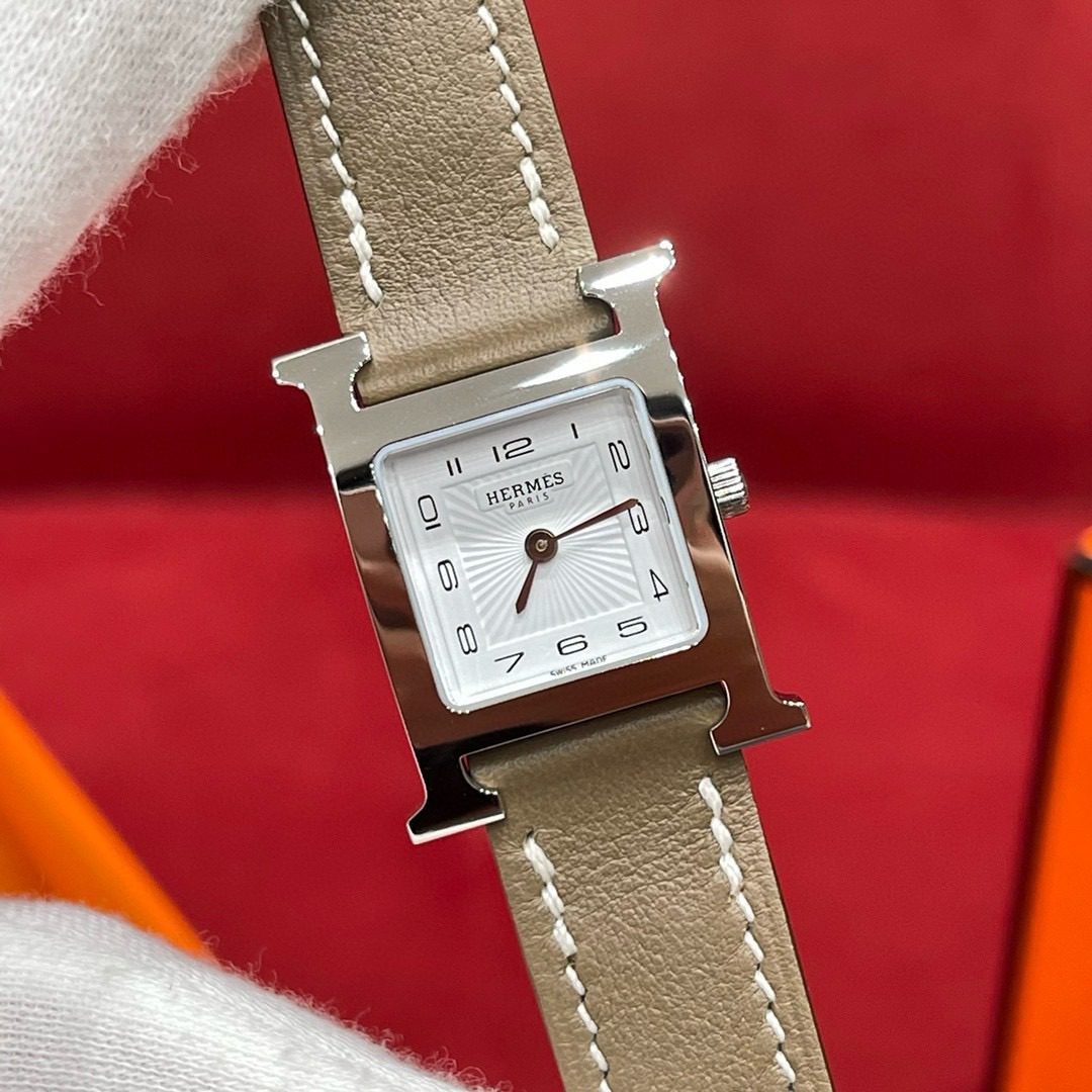 Hermès Heure H watch model view 2