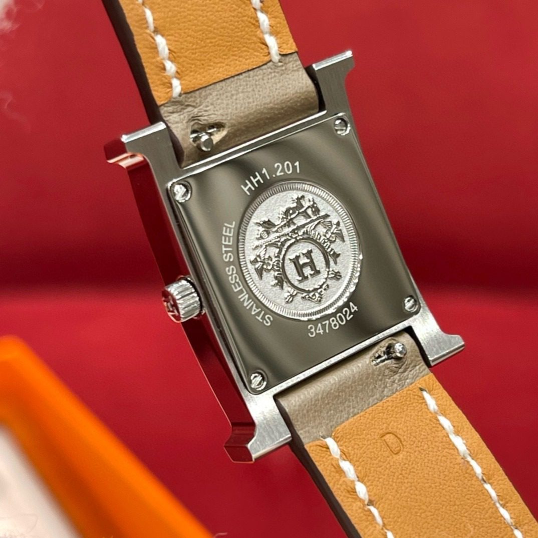 Hermès Heure H watch model view 8