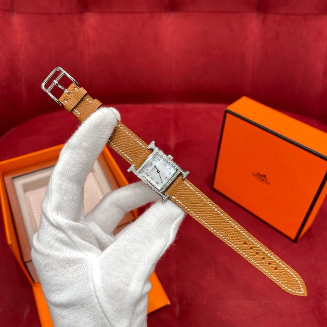 Hermès Heure H watch model view 2