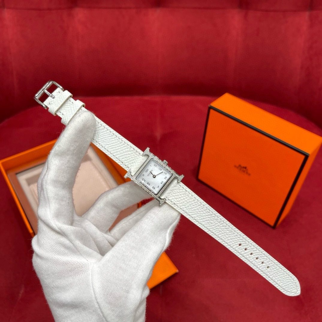 Hermès Heure H watch model view 2
