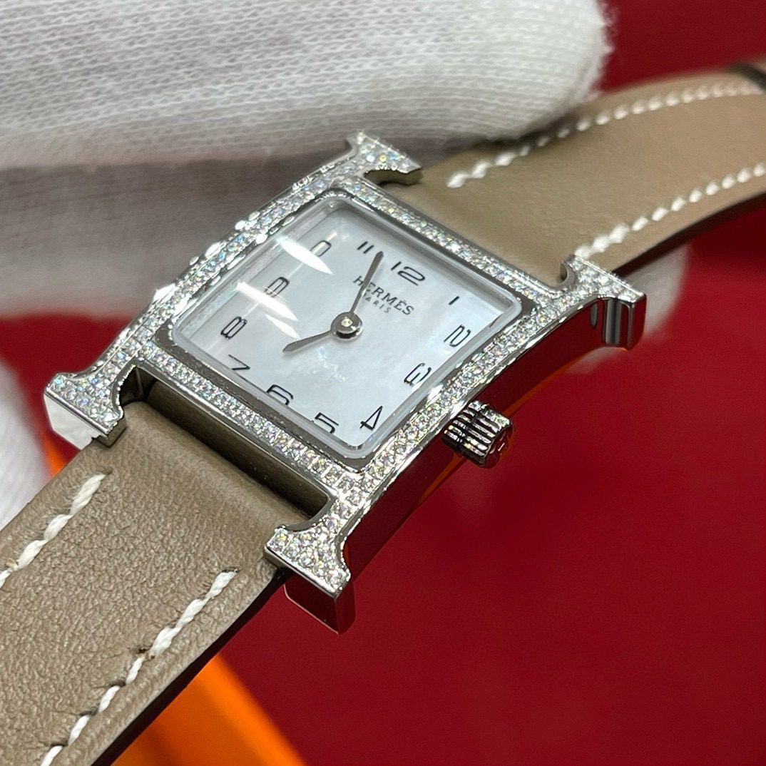 Hermès Heure H watch model view 2