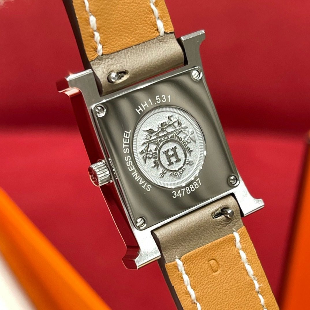 Hermès Heure H watch model view 3
