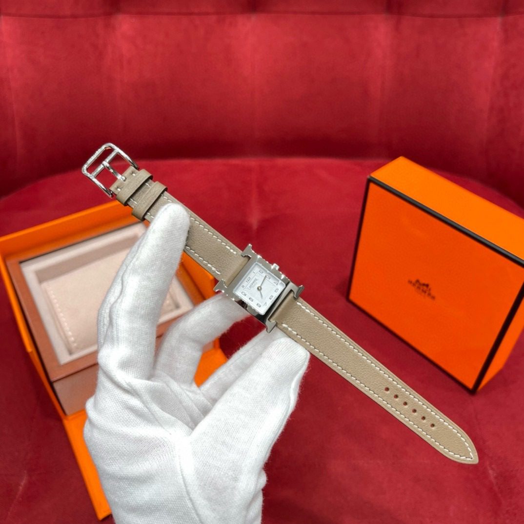 Hermès Heure H watch model view 4