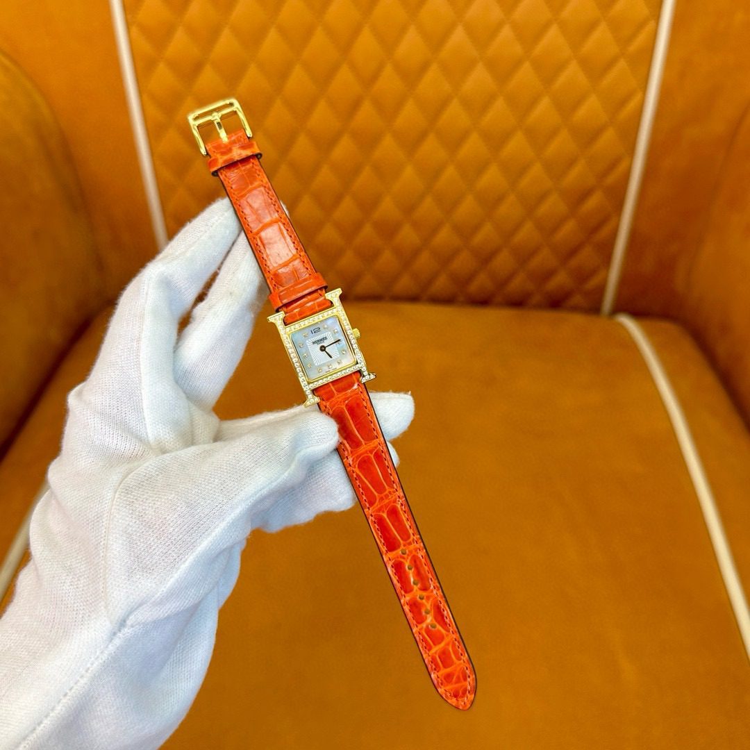 Hermès Heure H watch model view 2