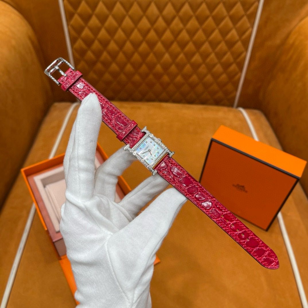 Hermès Heure H watch model view 3