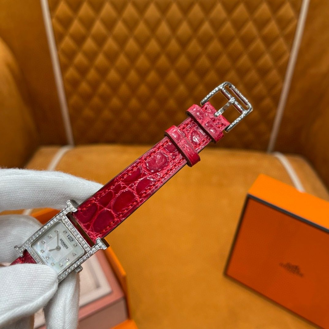Hermès Heure H watch model view 4
