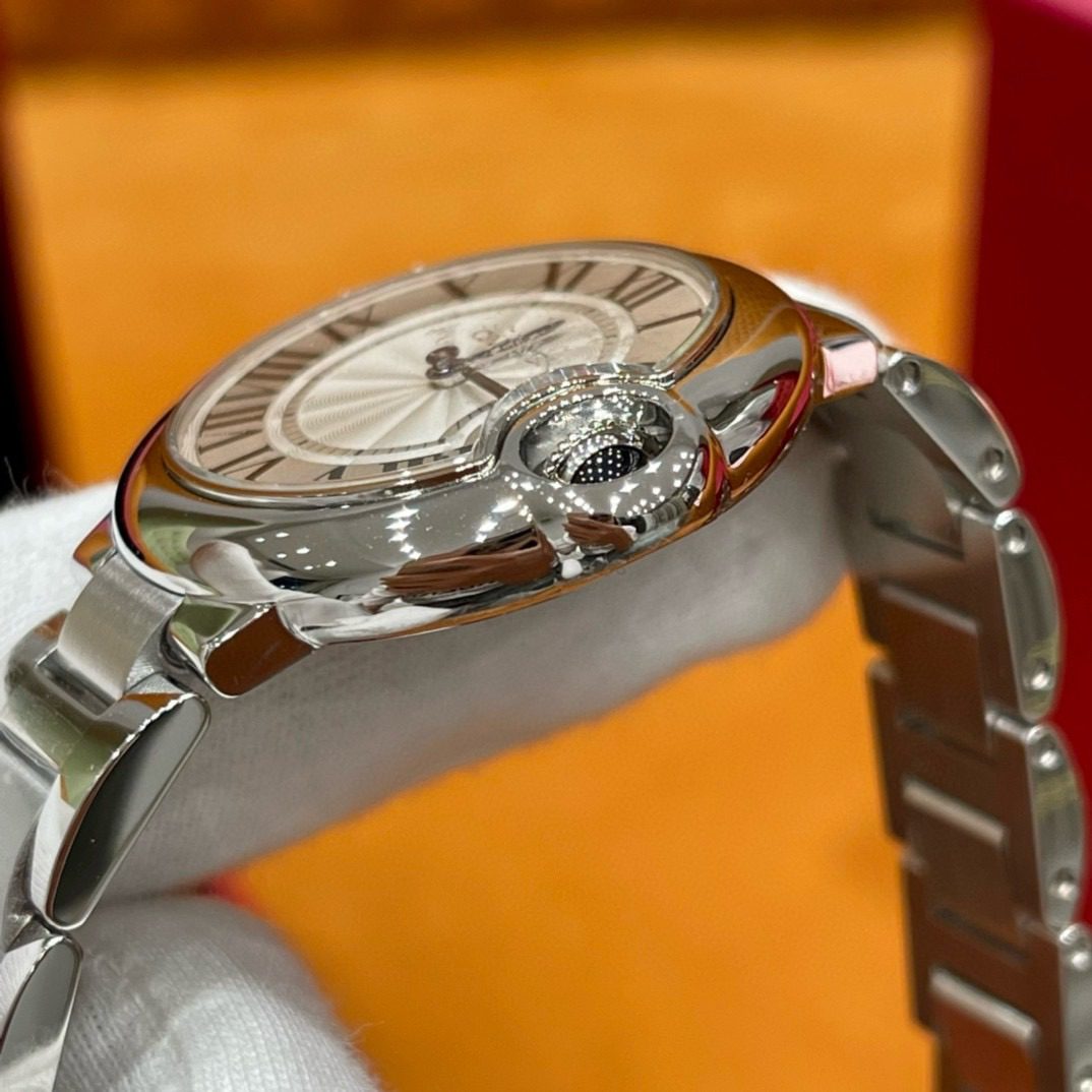 Cartier Ballon Bleu De Watch view 5