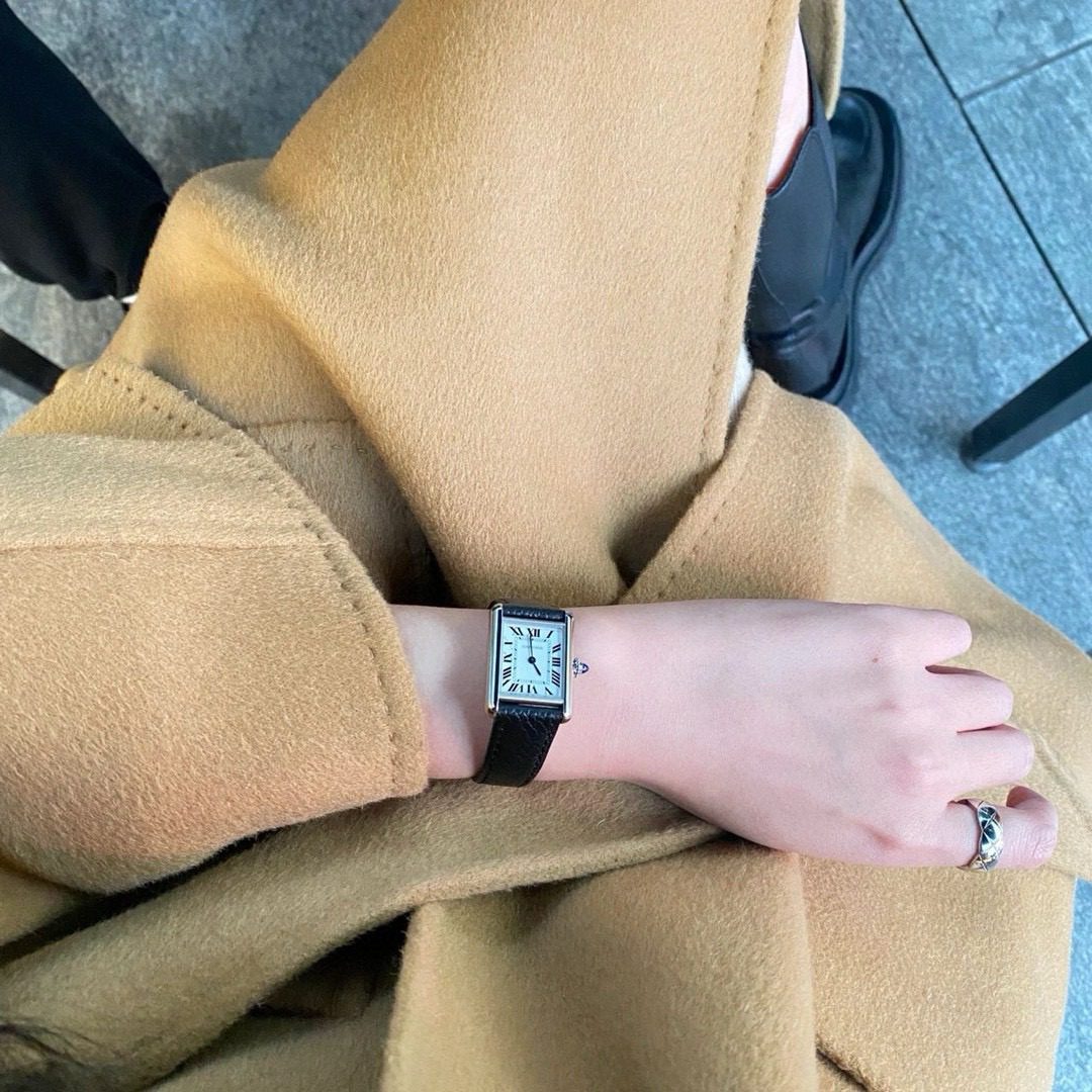 Cartier Tank Must Watch view 1