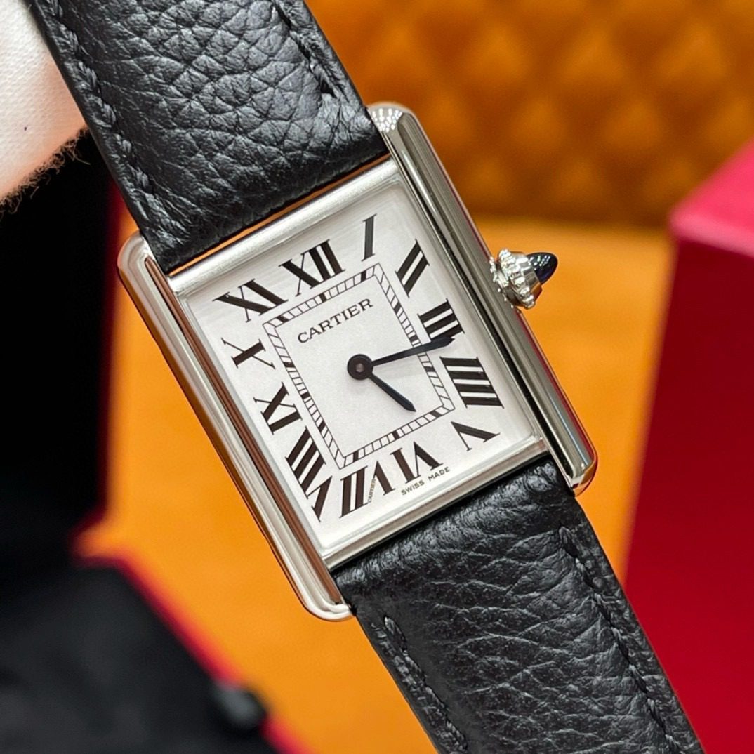 Cartier Tank Must Watch view 2