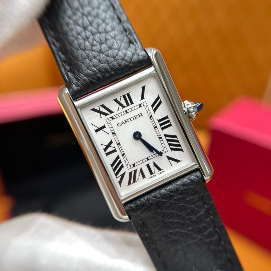 Cartier Tank Must Watch view 3