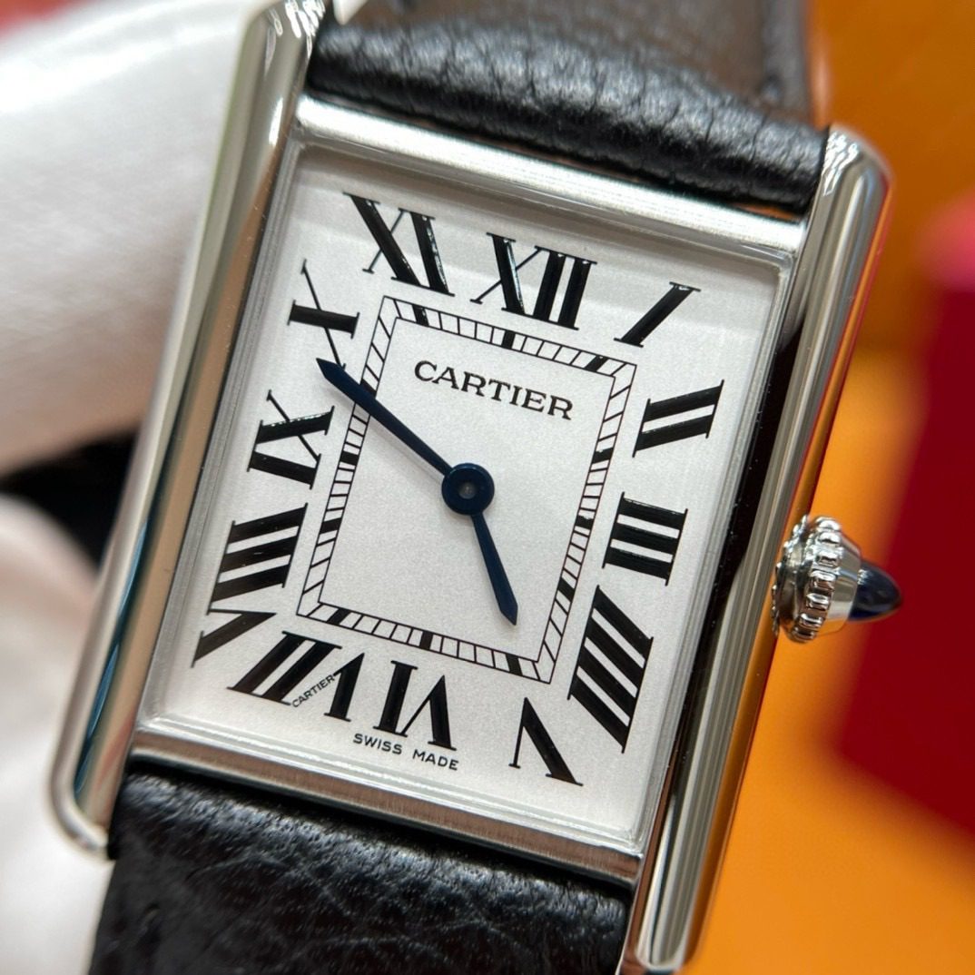 Cartier Tank Must Watch view 4