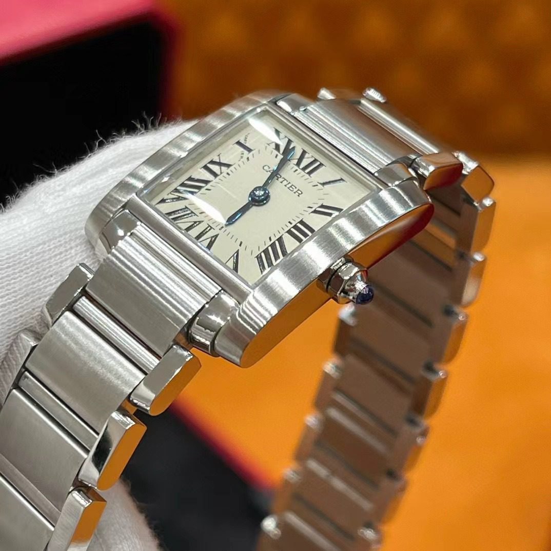 Cartier Tank Must Watch view 11