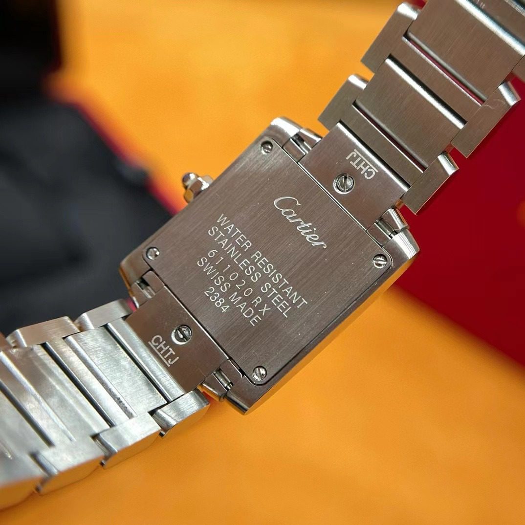 Cartier Tank Must Watch view 7