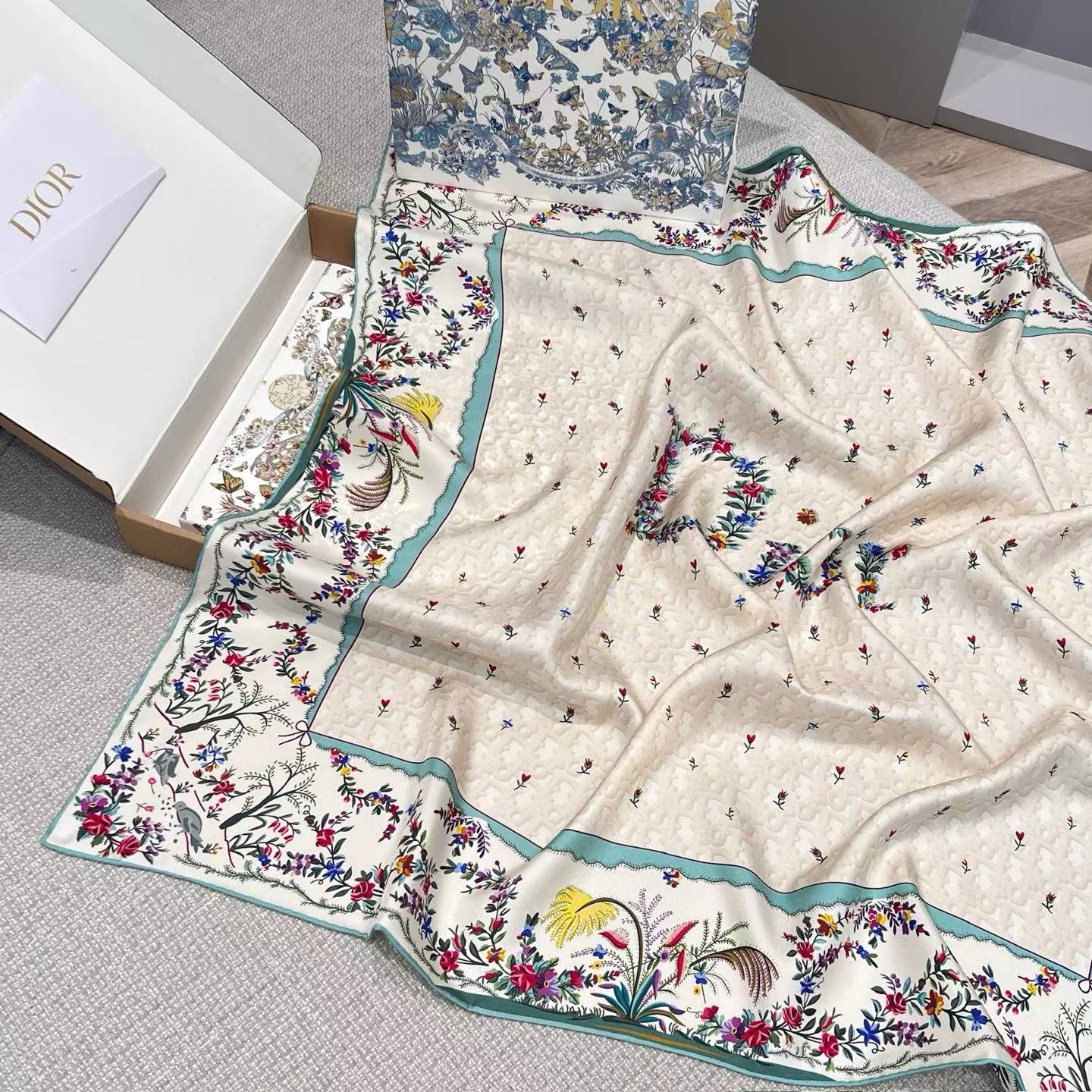 Dior Square silk scarf view 9