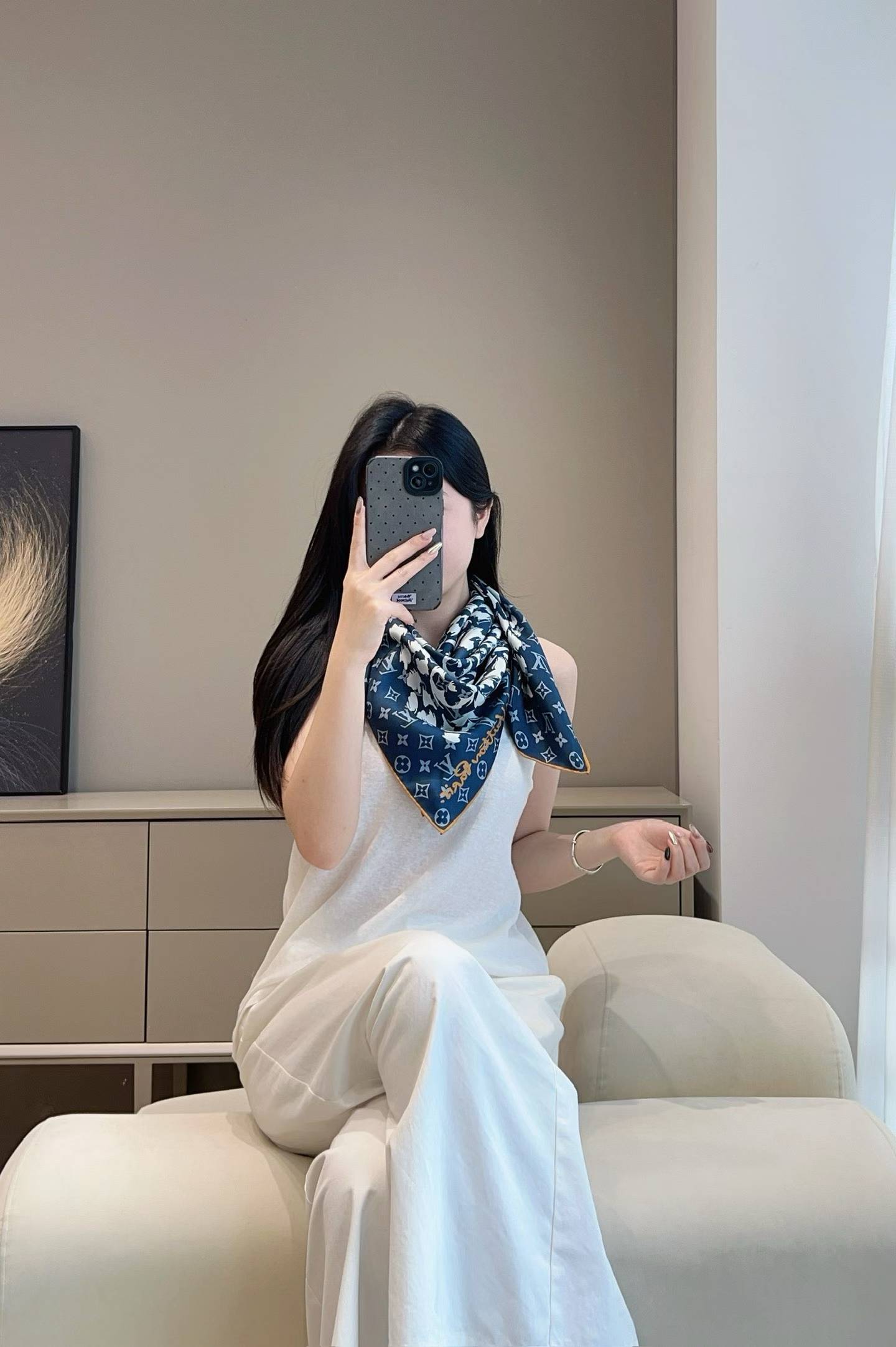 Louis Vuitton Square silk scarf view 11