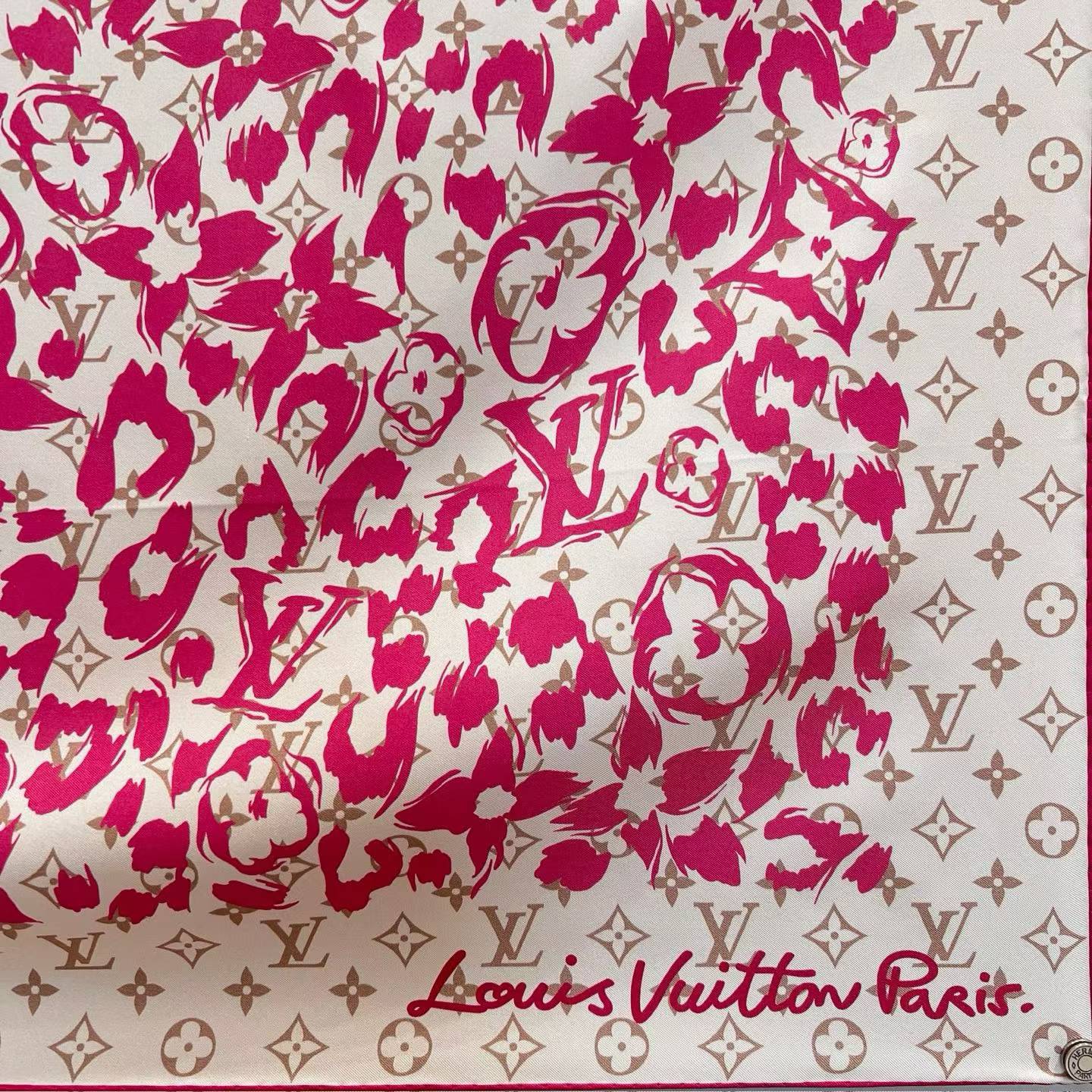 Louis Vuitton Square silk scarf view 3