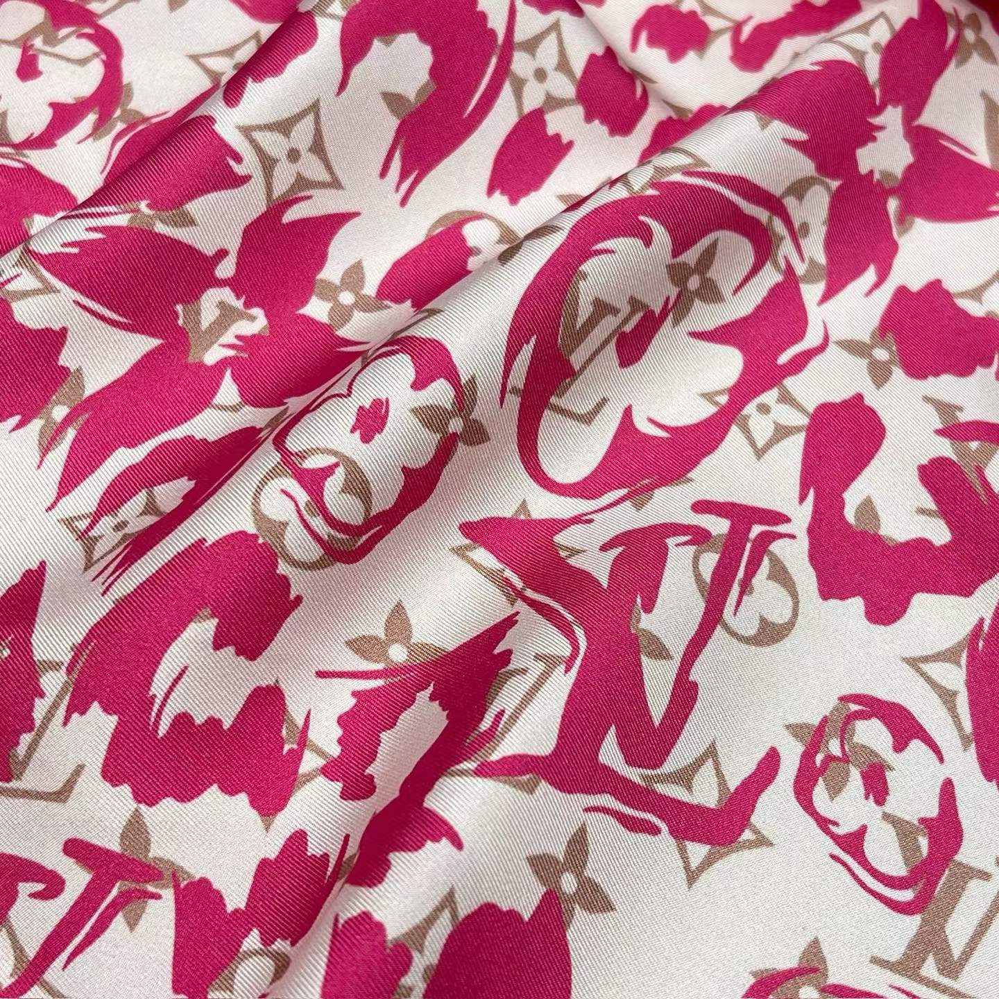 Louis Vuitton Square silk scarf view 4