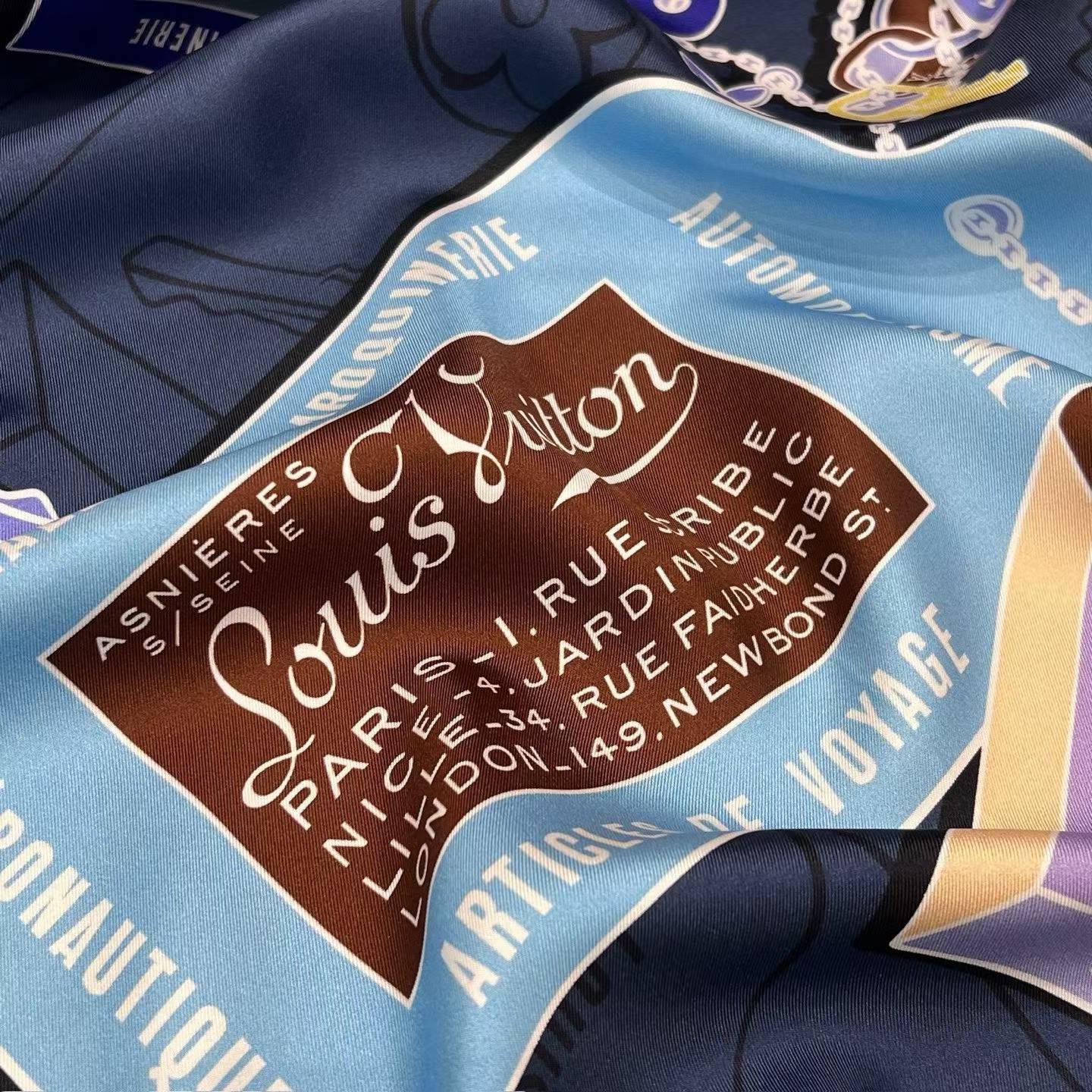 Louis Vuitton Square silk scarf view 6