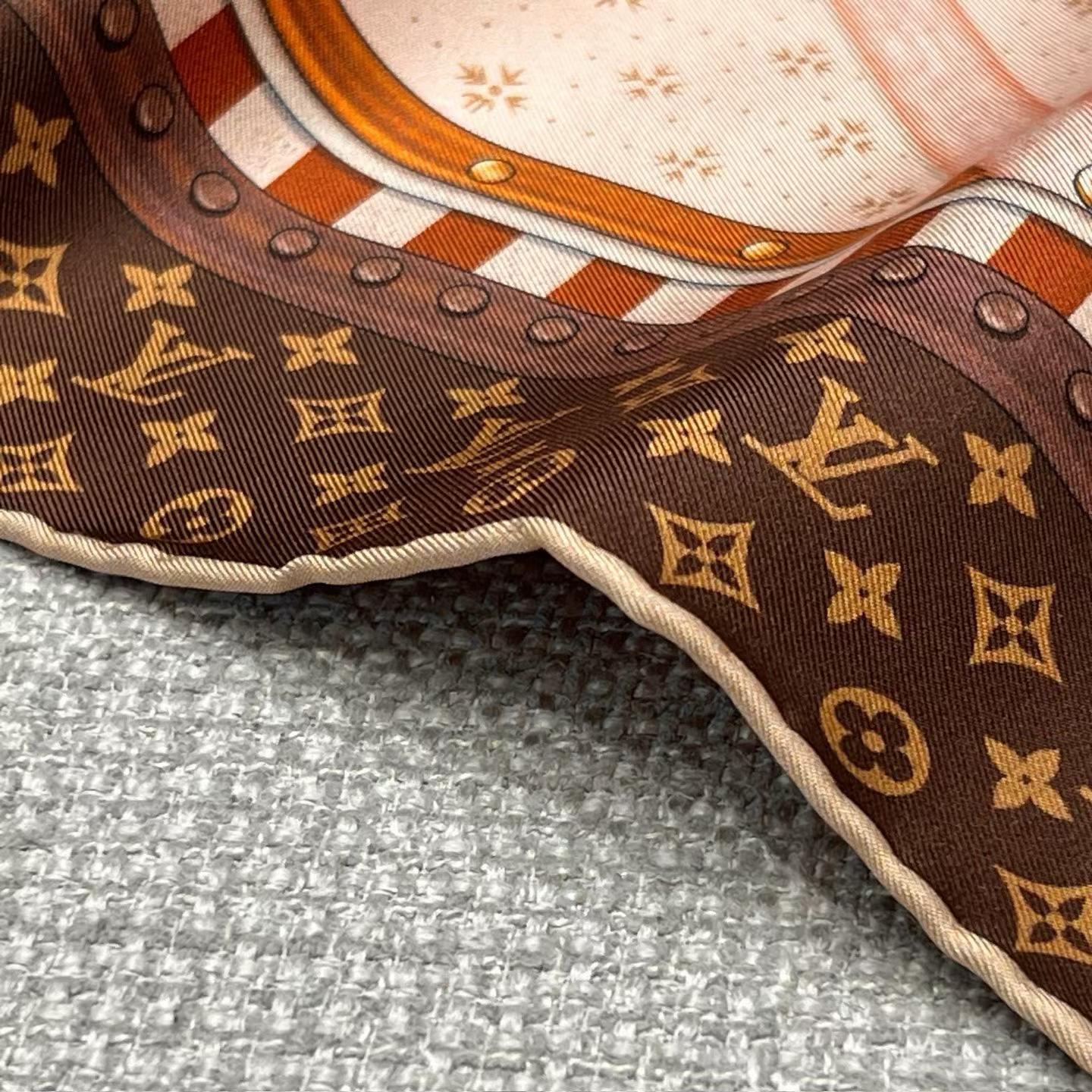 Louis Vuitton Square silk scarf view 4