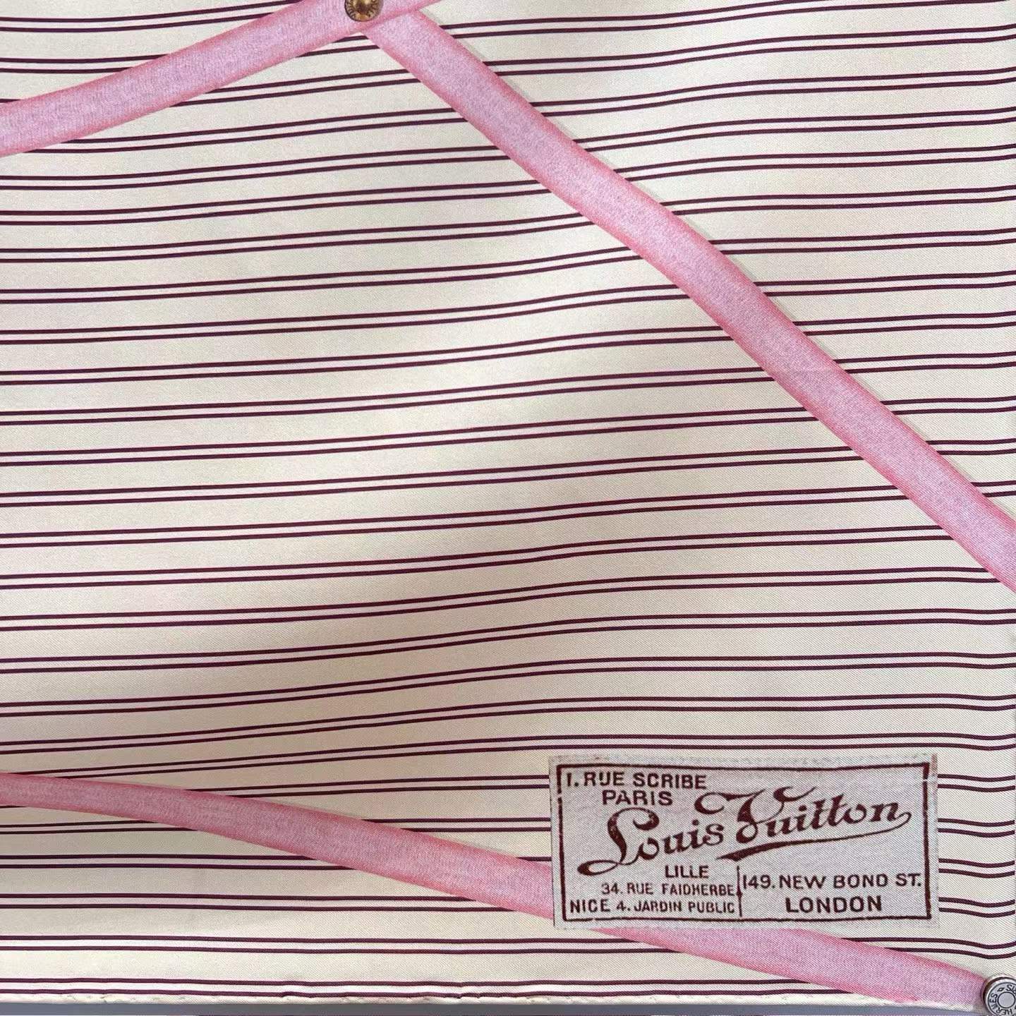 Louis Vuitton Square silk scarf view 3