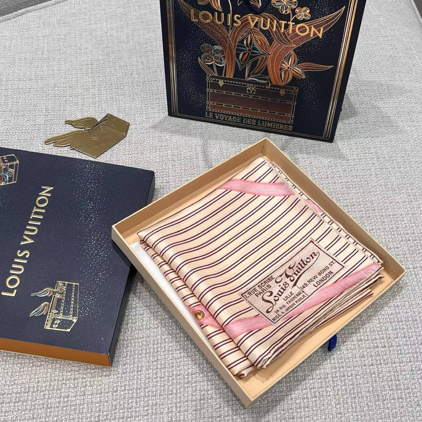 Louis Vuitton Square silk scarf view 7