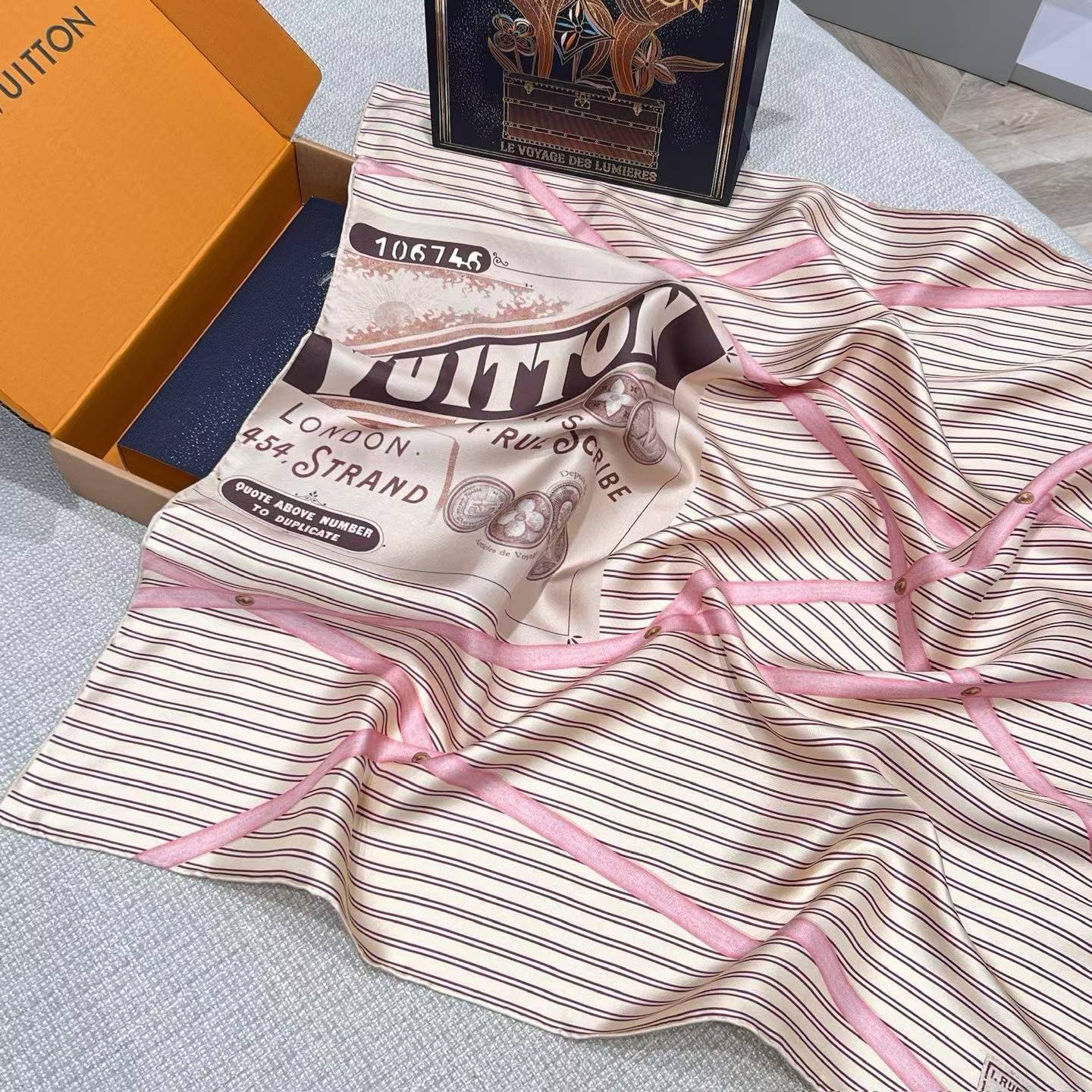 Louis Vuitton Square silk scarf view 9