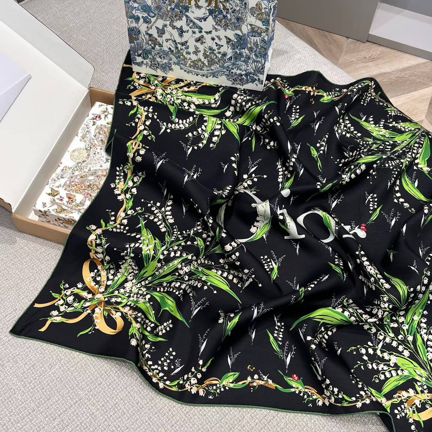 Dior Square scarf view 9