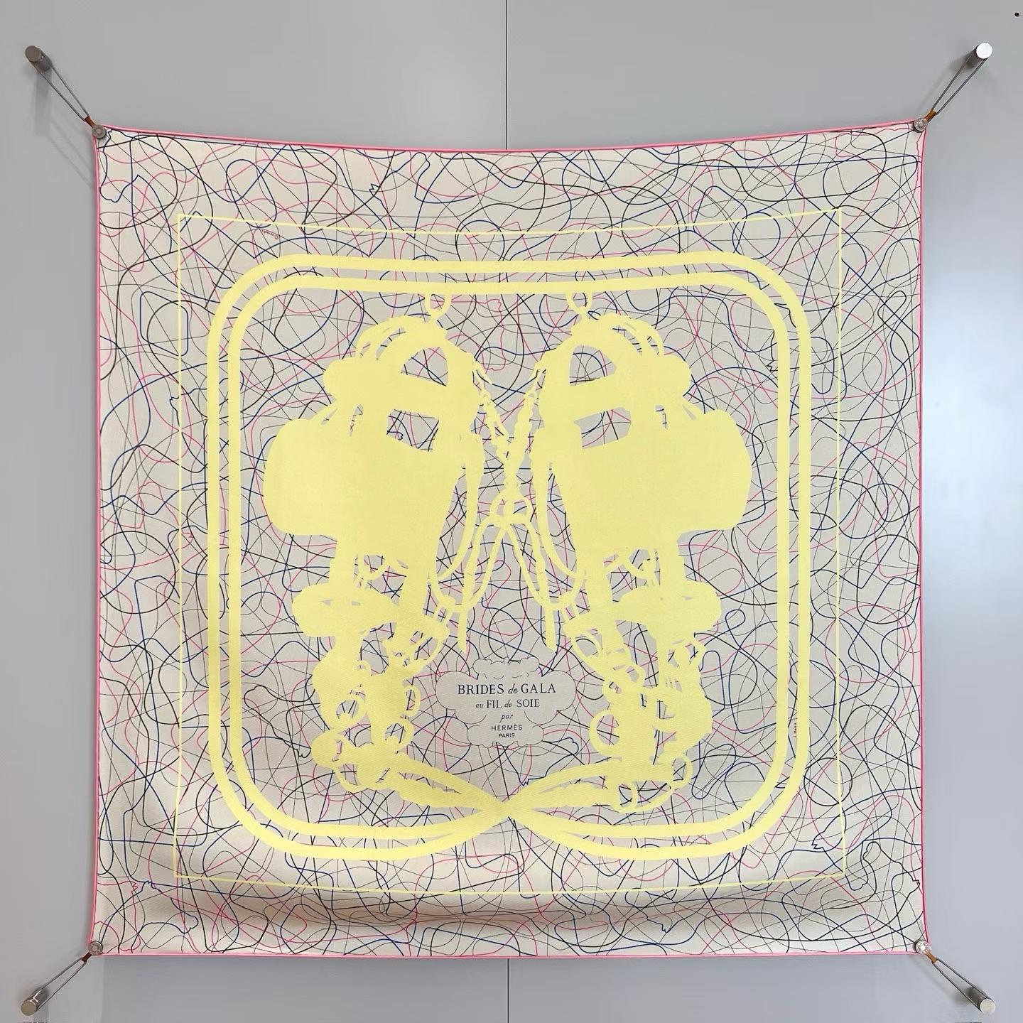 Hermès Square scarf view 15