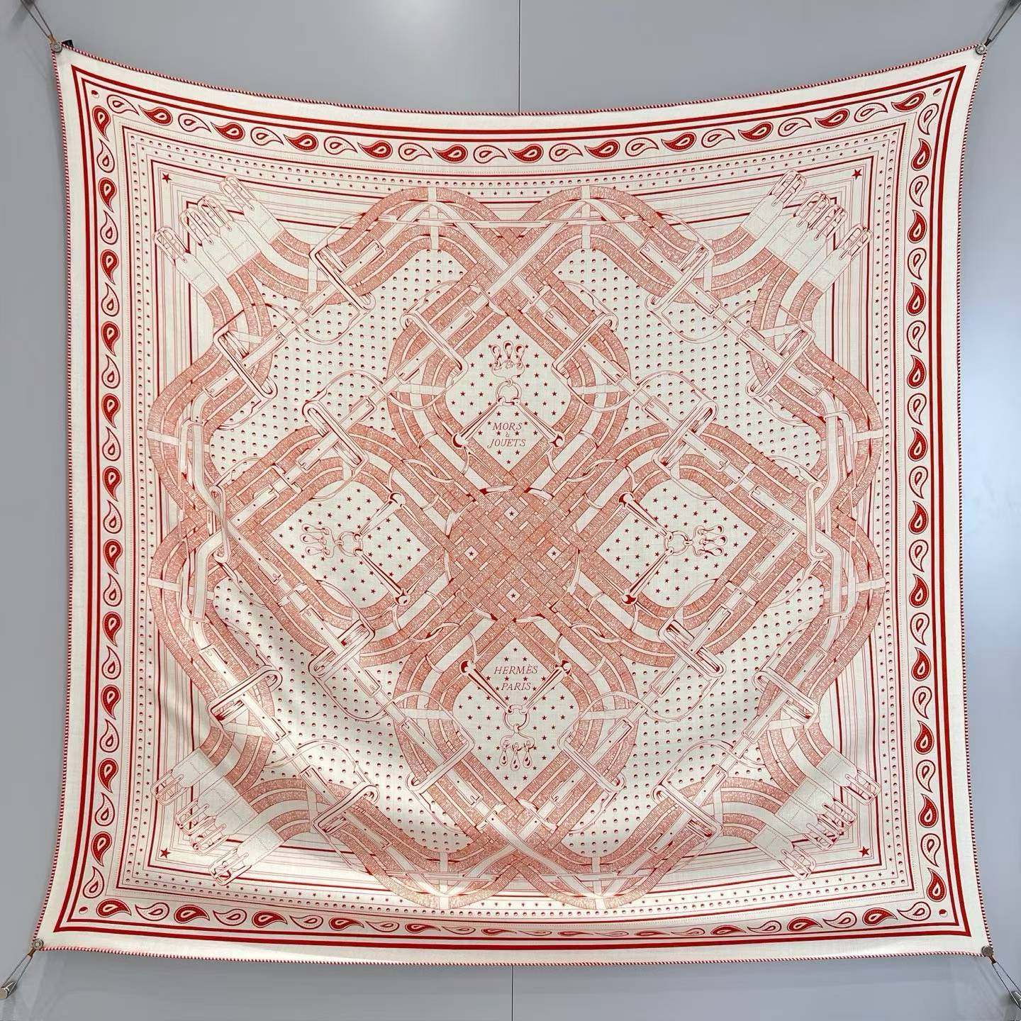 Hermès Square scarf view 3