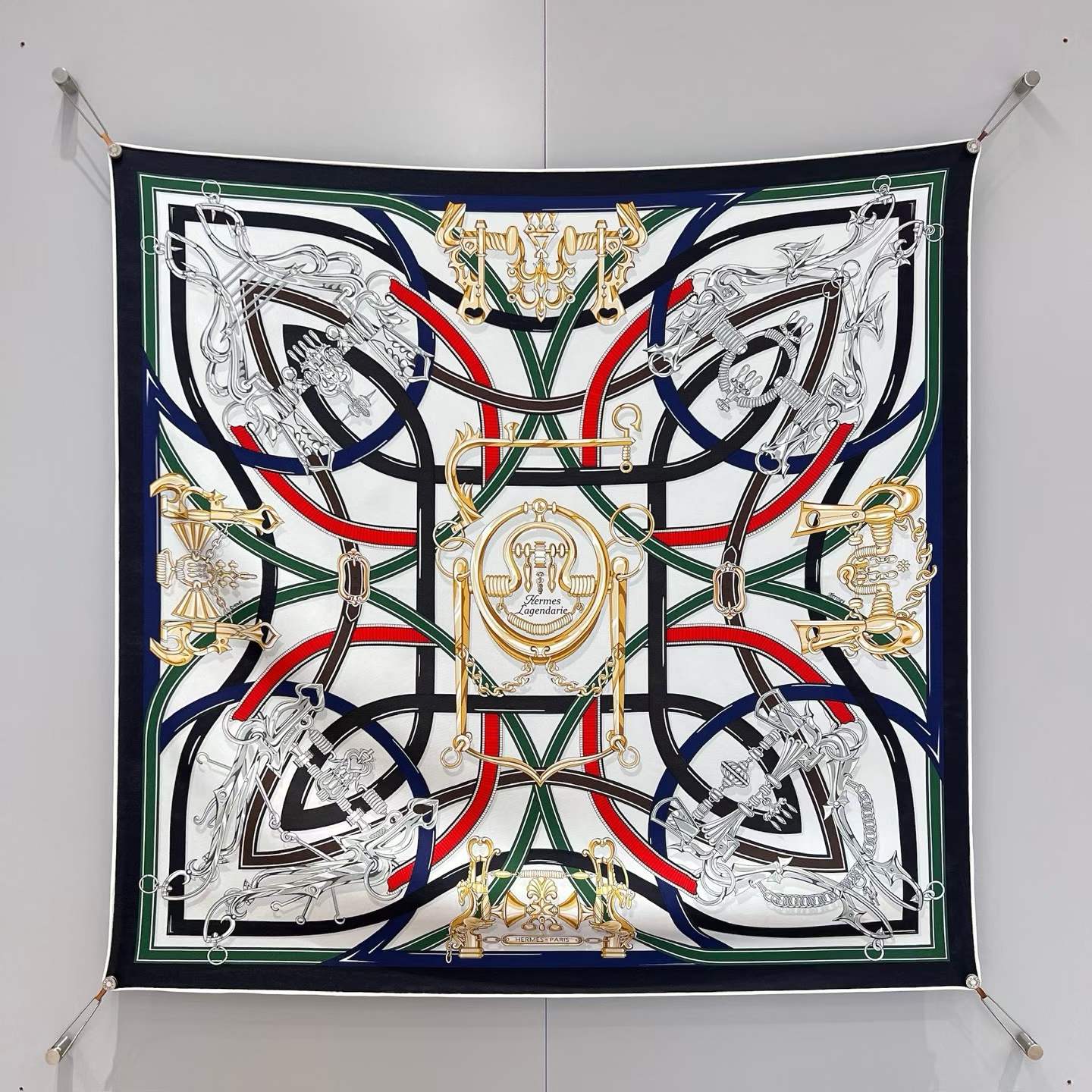Hermès HMES Square scarf view 13
