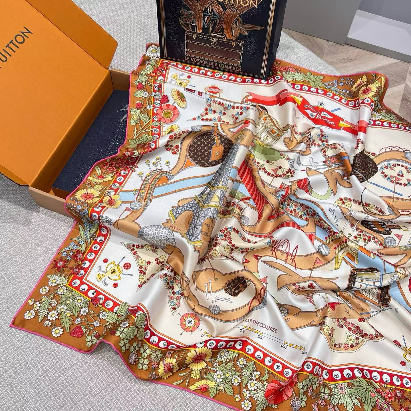 Louis Vuitton Square scarf view 9