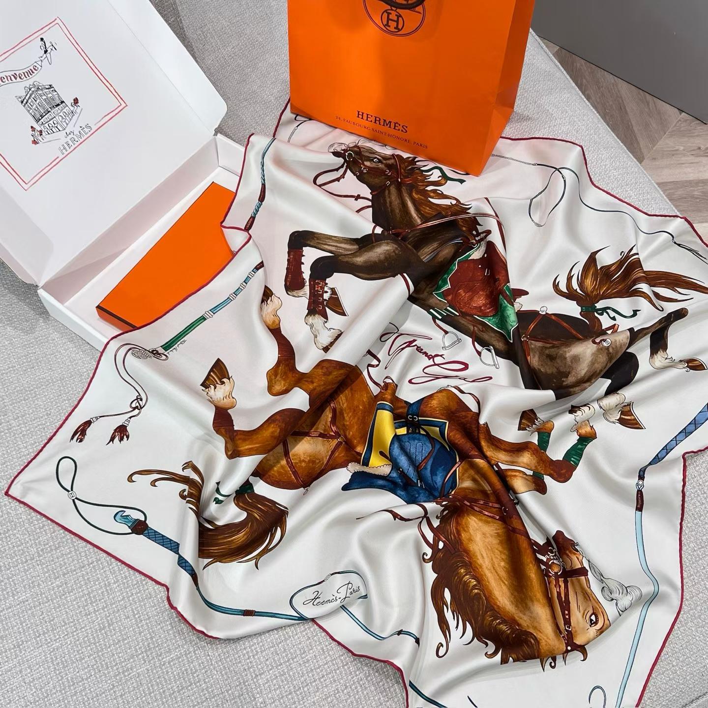Hermès Square silk scarf view 11