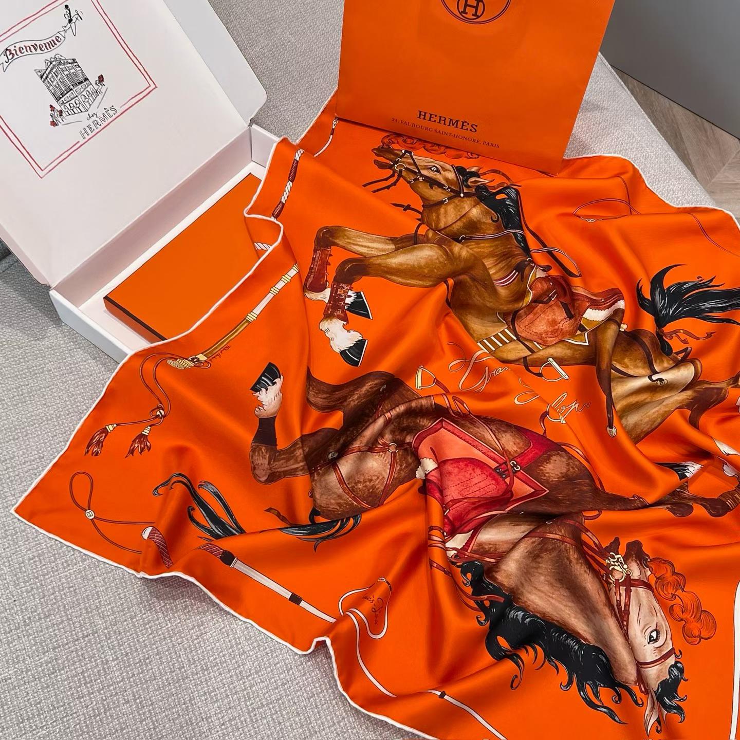 Hermès Square silk scarf view 16