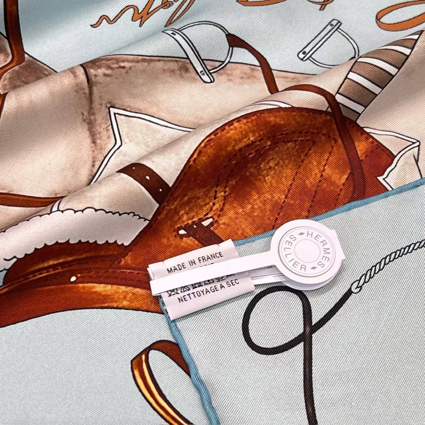 Hermès Square silk scarf view 6