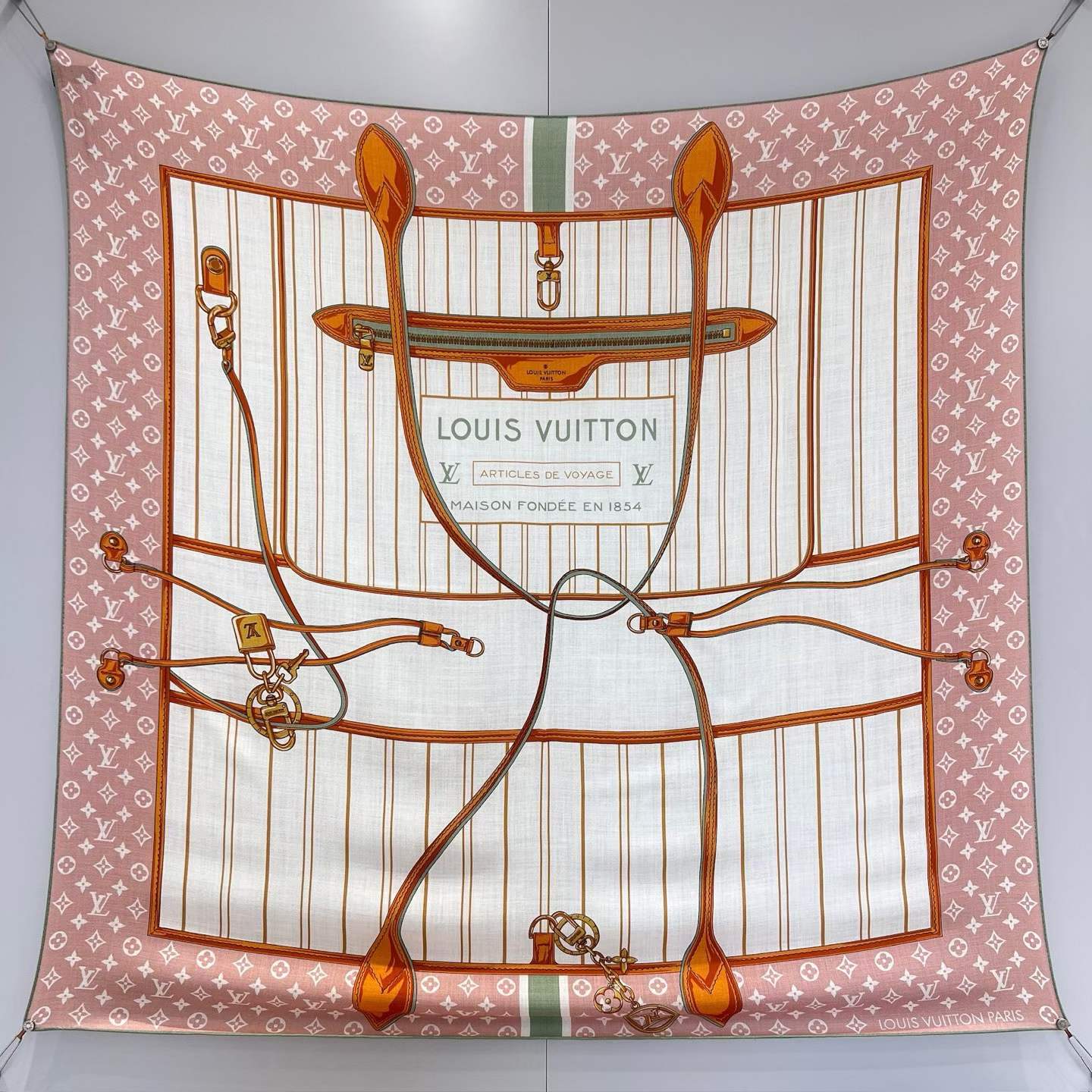 Louis Vuitton Square silk scarf view 21